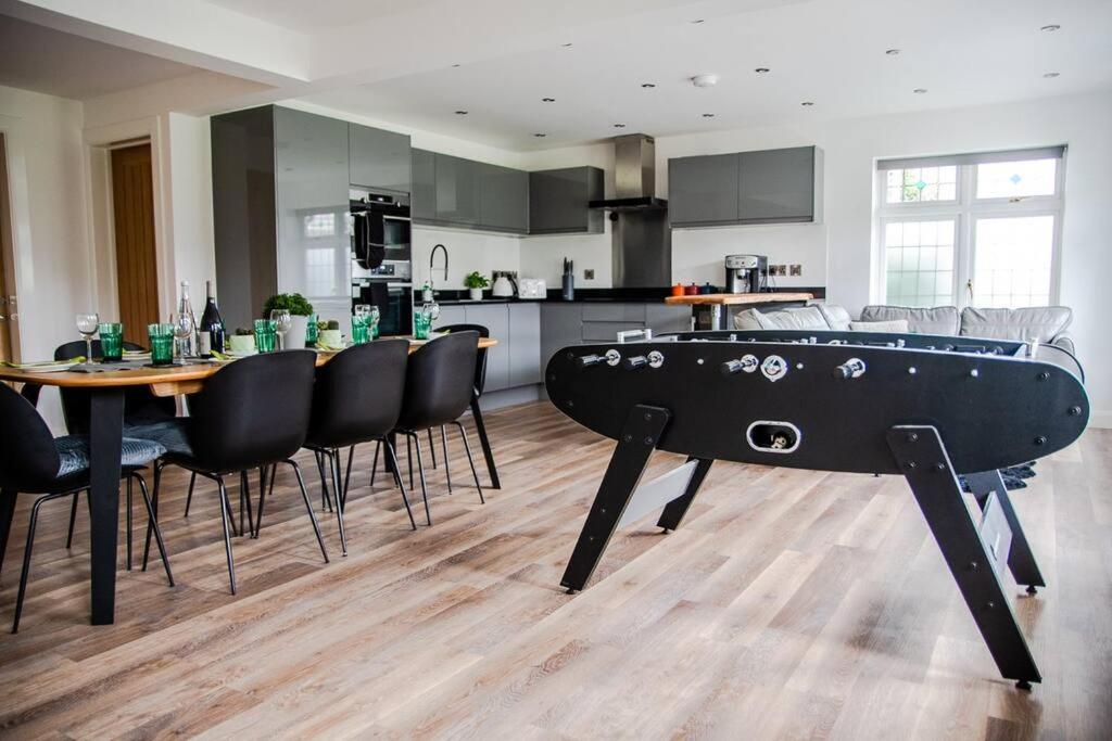 Luxury Central Bmth House With Hot Tub. Stunning! Μπόρνμουθ Εξωτερικό φωτογραφία